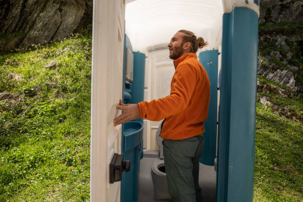 Porta potty delivery and setup in Woodfin, NC